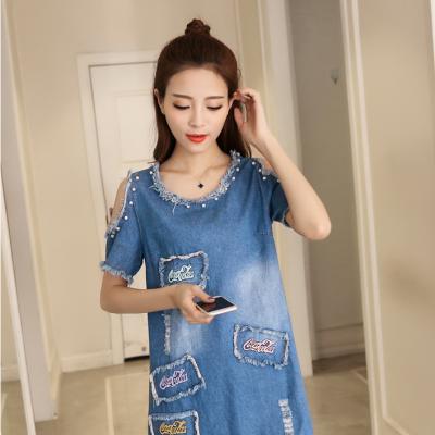 ĐẦM JEAN SUÔNG KHOÉT VAI THÊU CHỮ COCACOLA - NJ984
